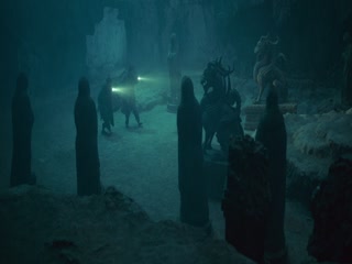 Âm Sơn Thủ Lăng Nhân Full